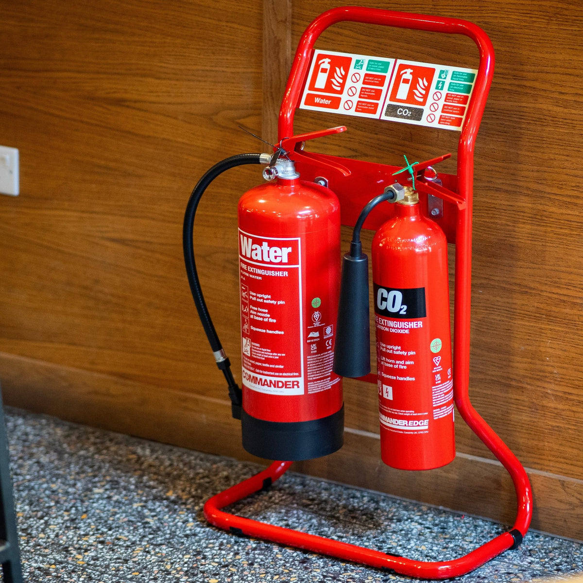 CheckFire FX-PWA-006-DCF 6ltr Plain Water Fire Extinguisher Commander (FX-PWA-006-AAA) - JEM Systems UK