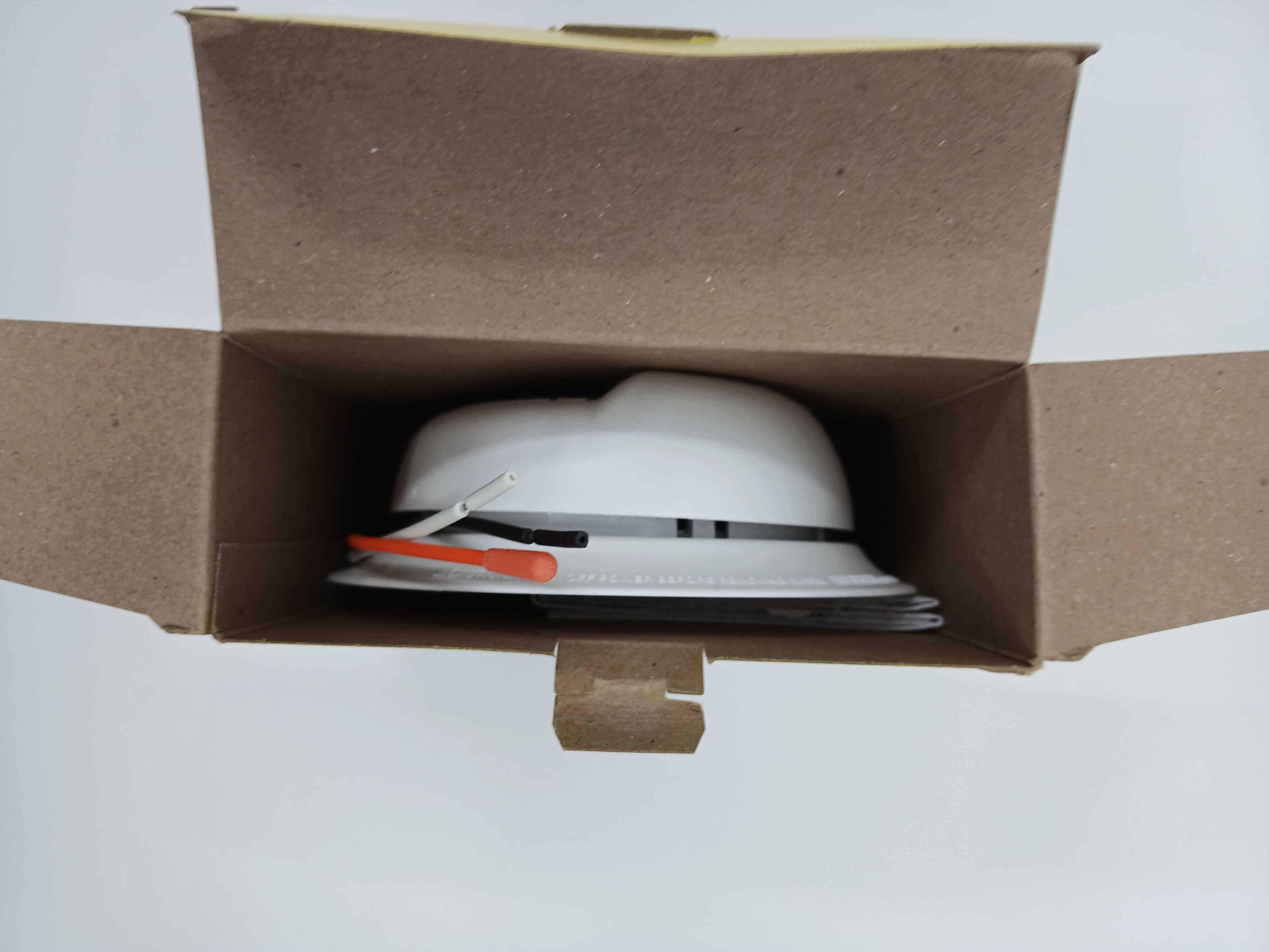 BRK CO5120BN Hardwired CO Alarm Replaceable Battery 9V Alkaline - JEM Systems UK