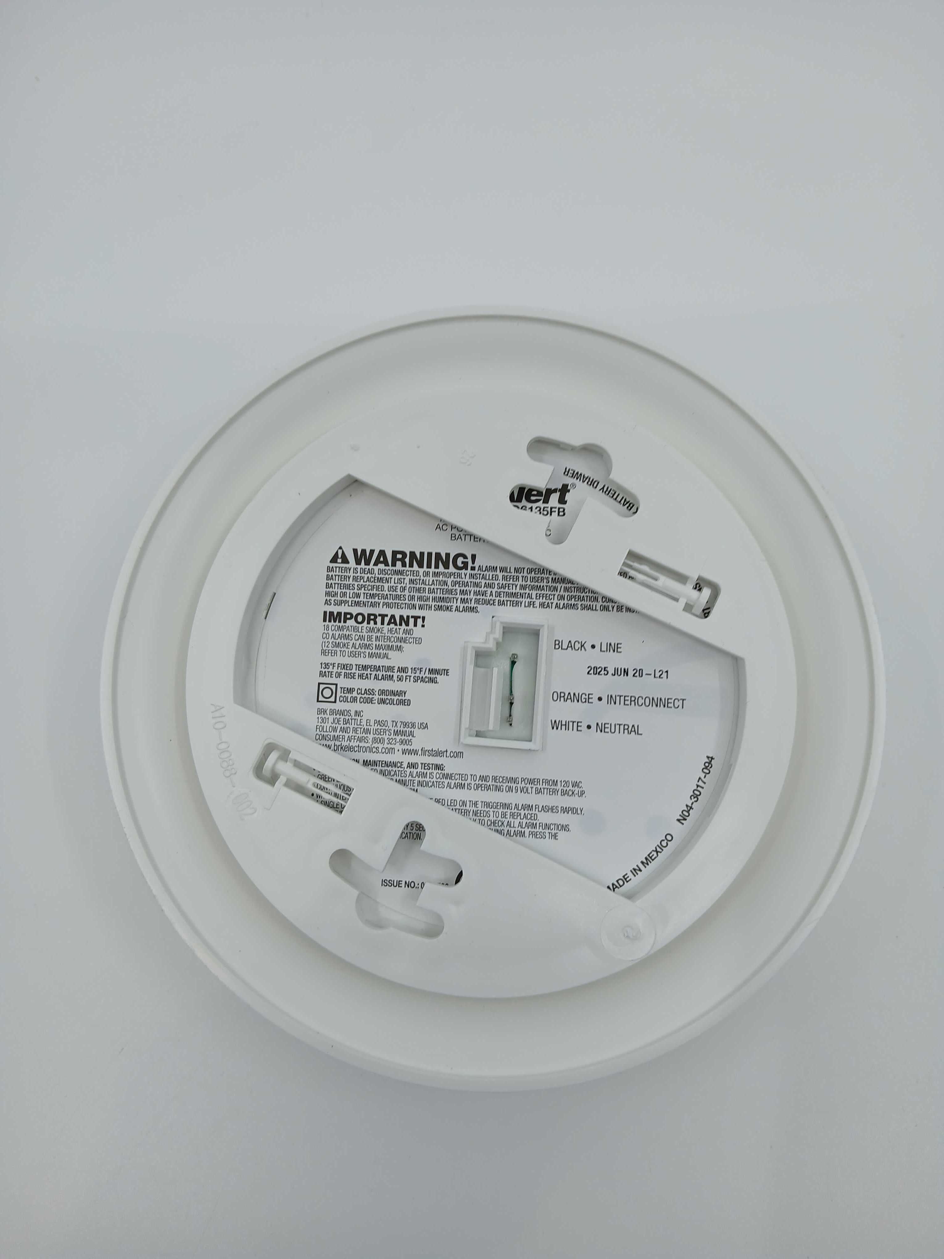 BRK HD6135FB Hardwired Heat Alarm Replaceable Battery Interconnect 9V - JEM Systems UK