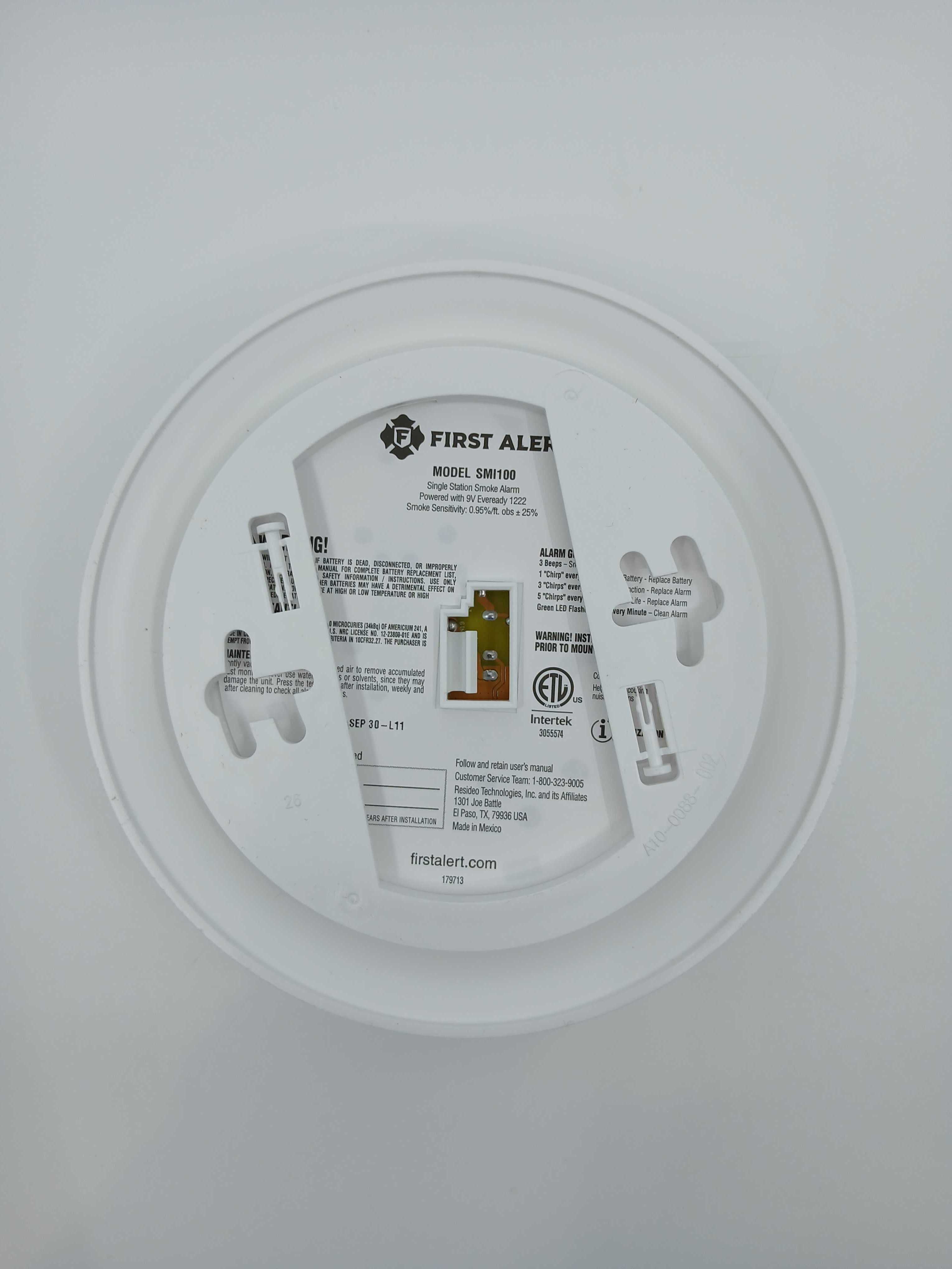 BRK SMI100 Battery Powered Smoke Alarm Replaceable Battery Ionization 9V Carbon Zinc - JEM Systems UK
