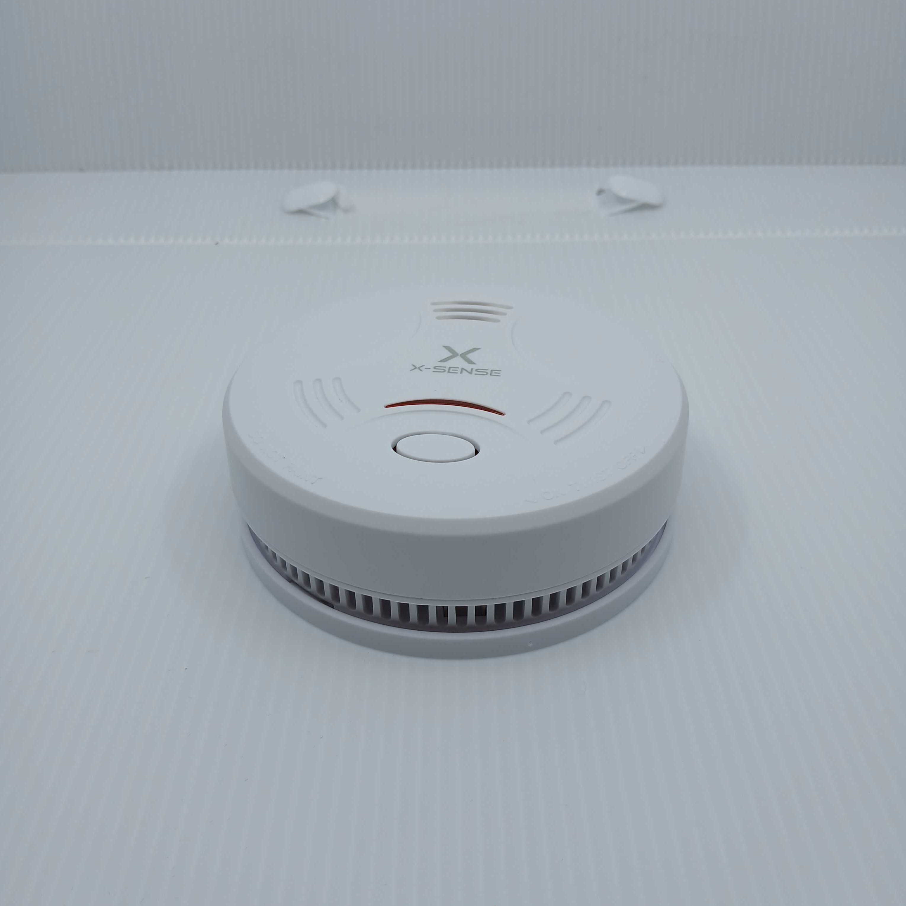 X-Sense SD11 Stand-Alone Audible and Visual Smoke Alarm - JEM Systems UK